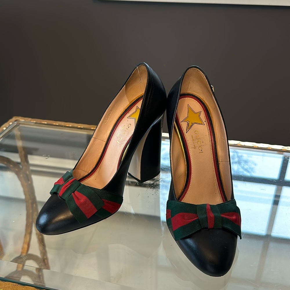 Gucci Aline Black Leather Web Bow Block Heel Pumps Size 37 LIKE NEW